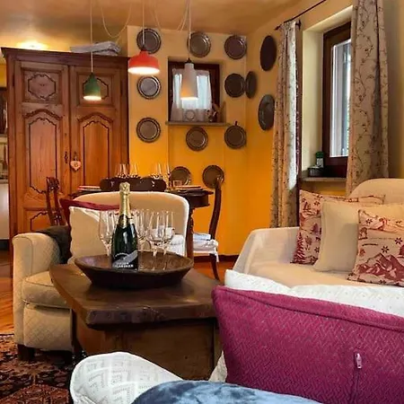 Splendido Con Giardino Vista Monte Bianco Ferienhaus Courmayeur