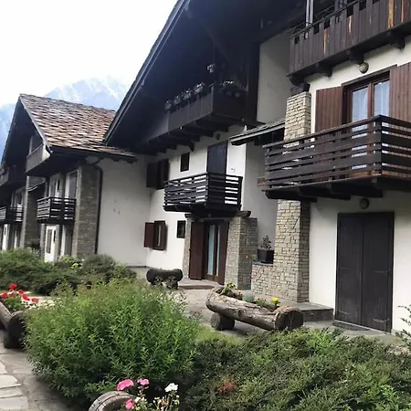 Ferienhaus Splendido Con Giardino Vista Monte Bianco