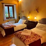 2br 2ba Terrace, Amazing View & Parking Holiday home