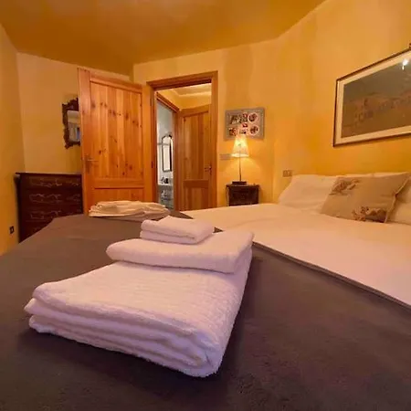2br 2ba Terrace, Amazing View & Parking Feriehus Courmayeur