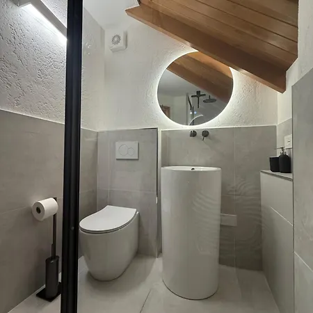 2br 2ba Terrace, Amazing View & Parking *