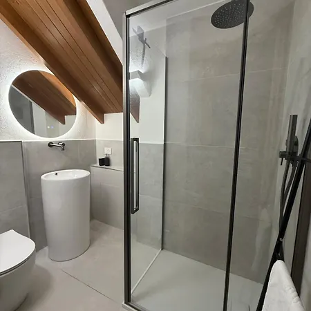 2br 2ba Terrace, Amazing View & Parking * Courmayeur