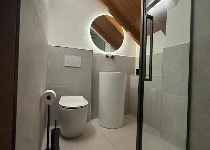 2br 2ba Terrace, Amazing View & Parking Tatil Evi